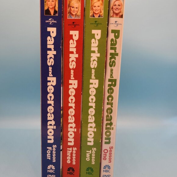 Parks and Recreation DVD Seasons 1-4 - Picture 2 of 6
